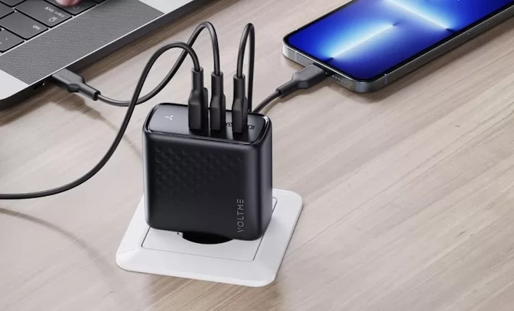 You are currently viewing Amazon lightning deals: 100 watt charger with 3 USB-C ports only 31 instead of 70 euros & more