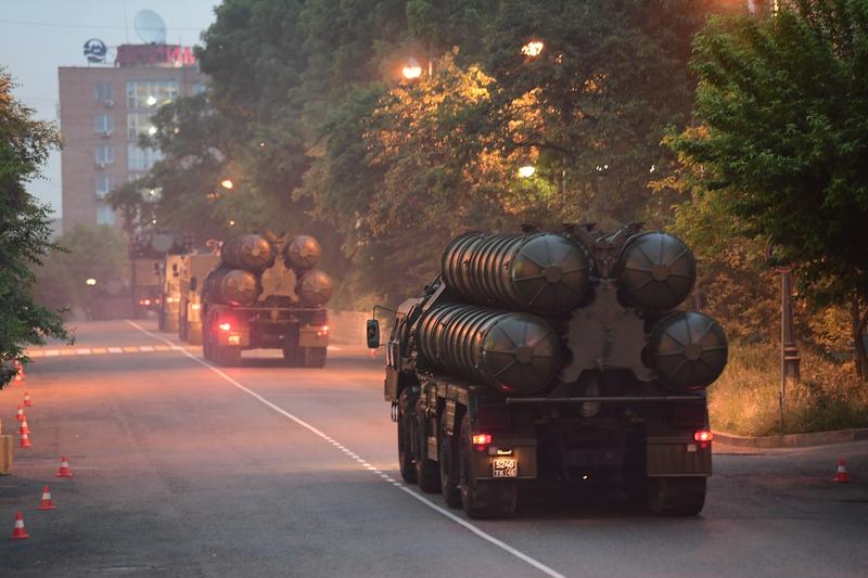 You are currently viewing Bulgaria will give Ukraine S-300 anti-aircraft missiles that it cannot repair
