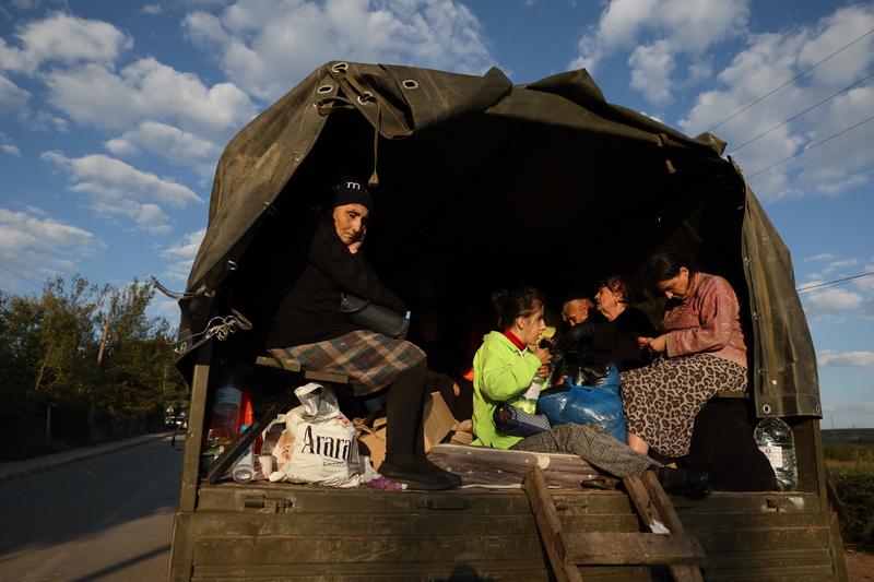 Read more about the article The great exodus from Nagorno-Karabakh: More than half of the 120,000 ethnic Armenians have already fled the region / The separatist republic announces that it is dissolving