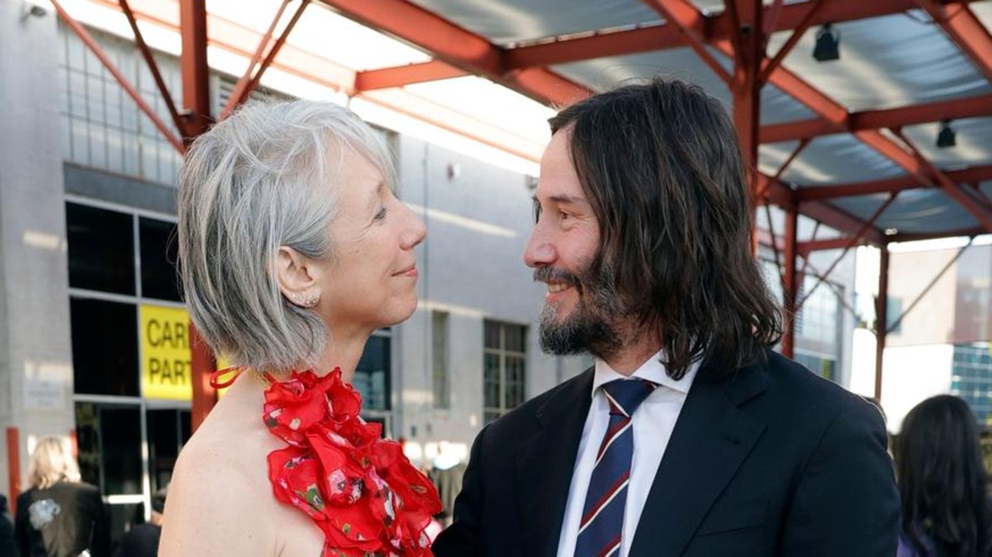 Read more about the article Keanu Reeves: Alexandra Grant chats about her love for Keanu Reeves