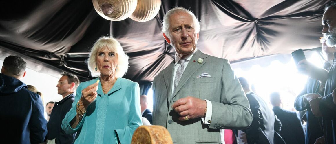You are currently viewing The lovely attention of King Charles III and Camilla after their visit to France