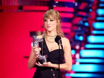 Read more about the article Taylor Swift makes history at the MTV VMAs: all the awards she has won