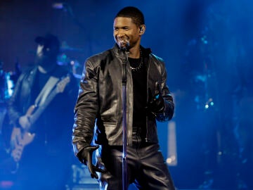 Read more about the article Usher gives the first details of his Super Bowl performance and does not rule out having guests
