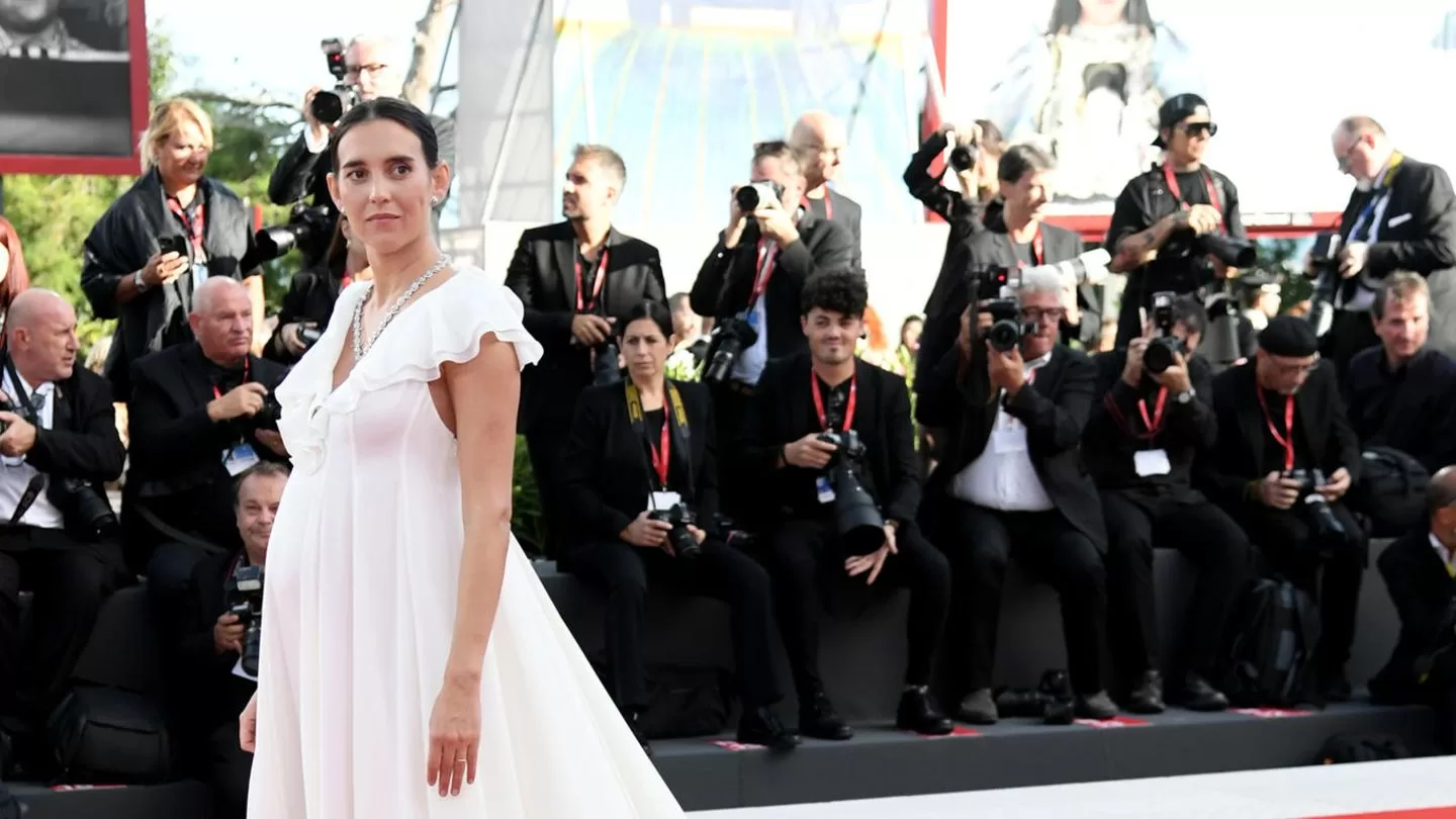 Read more about the article Countess Viola Arrivabene: SHE reveals pregnancy on the red carpet