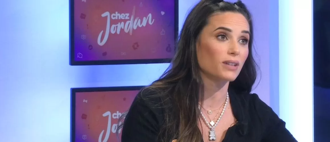 You are currently viewing “Money has disappeared from my house”: Capucine Anav confides having been “betrayed” by friends and shares her distress