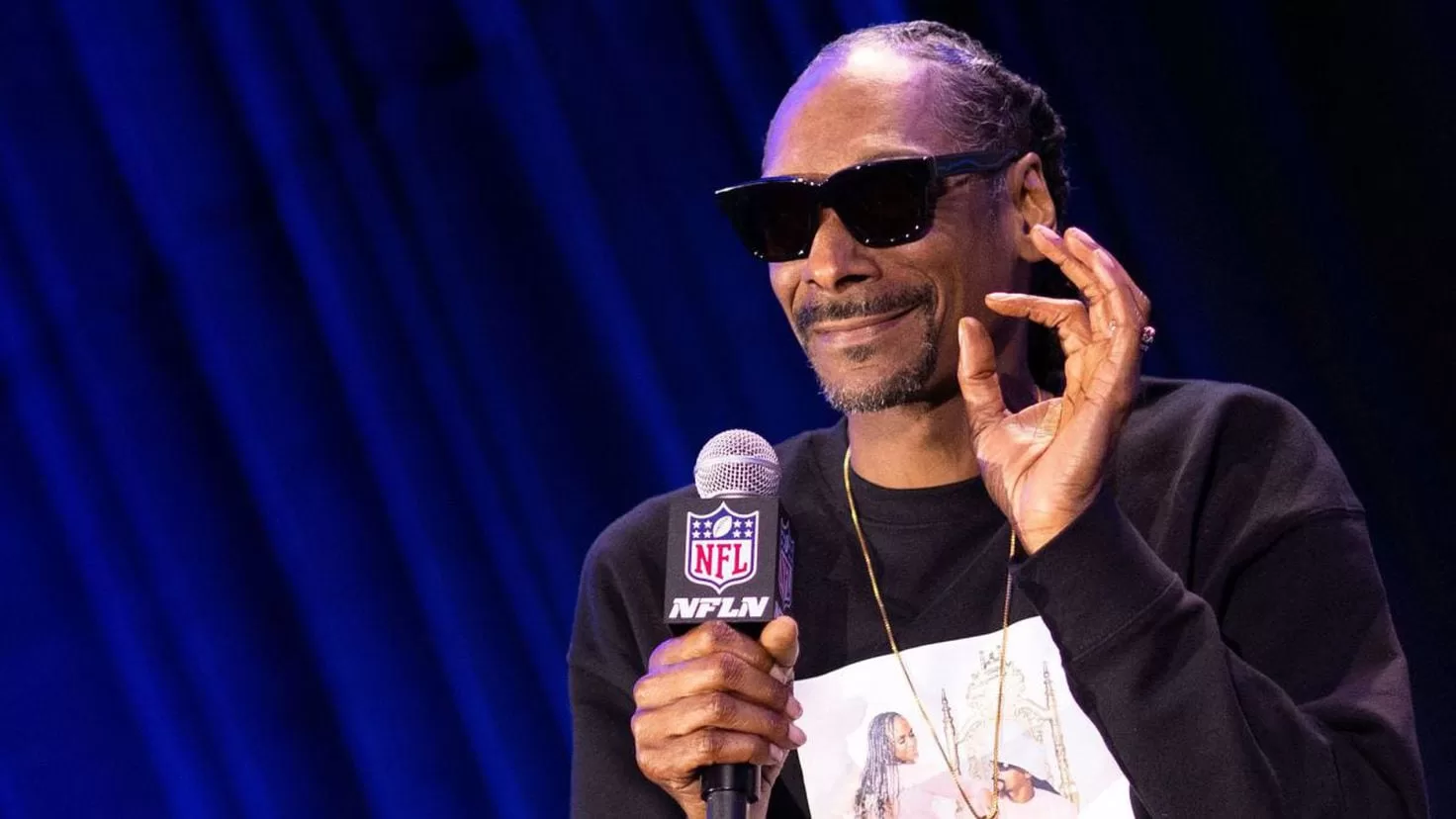 Snoop Dogg won't give up marijuana: it was all part of an ad
