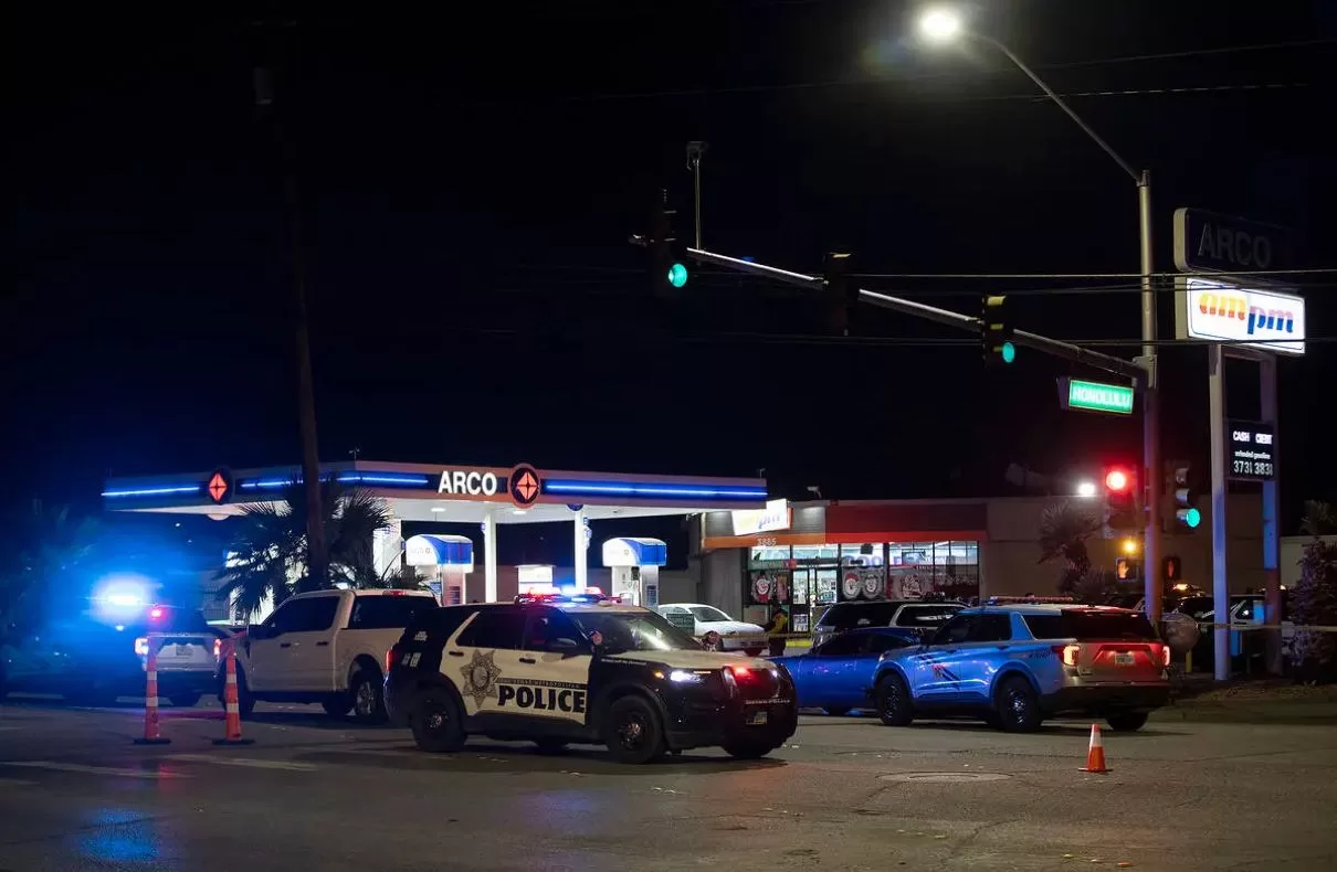 At Least 2 Dead, 3 Injured in Las Vegas Shooting