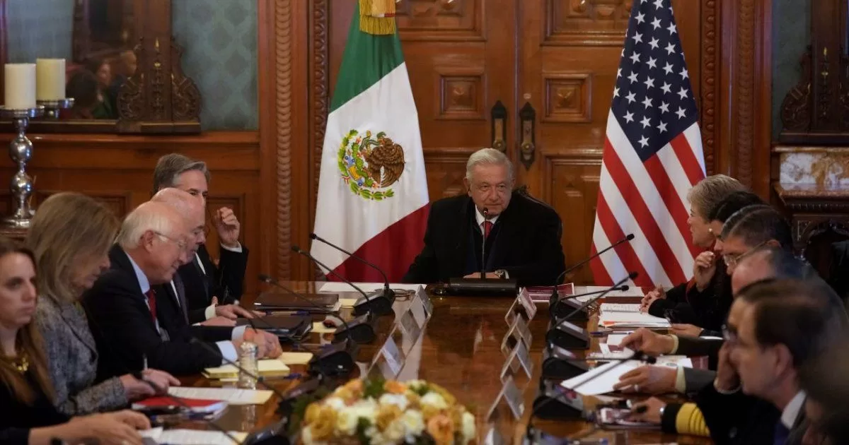 Mexico and the US agree to keep border crossings open
