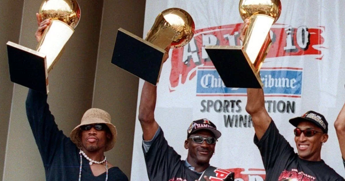 Michael Jordan leads first generation of Bulls Ring of Honor
