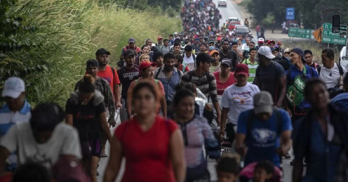 Migrant caravan adds 7,000 people as it crosses Mexico
