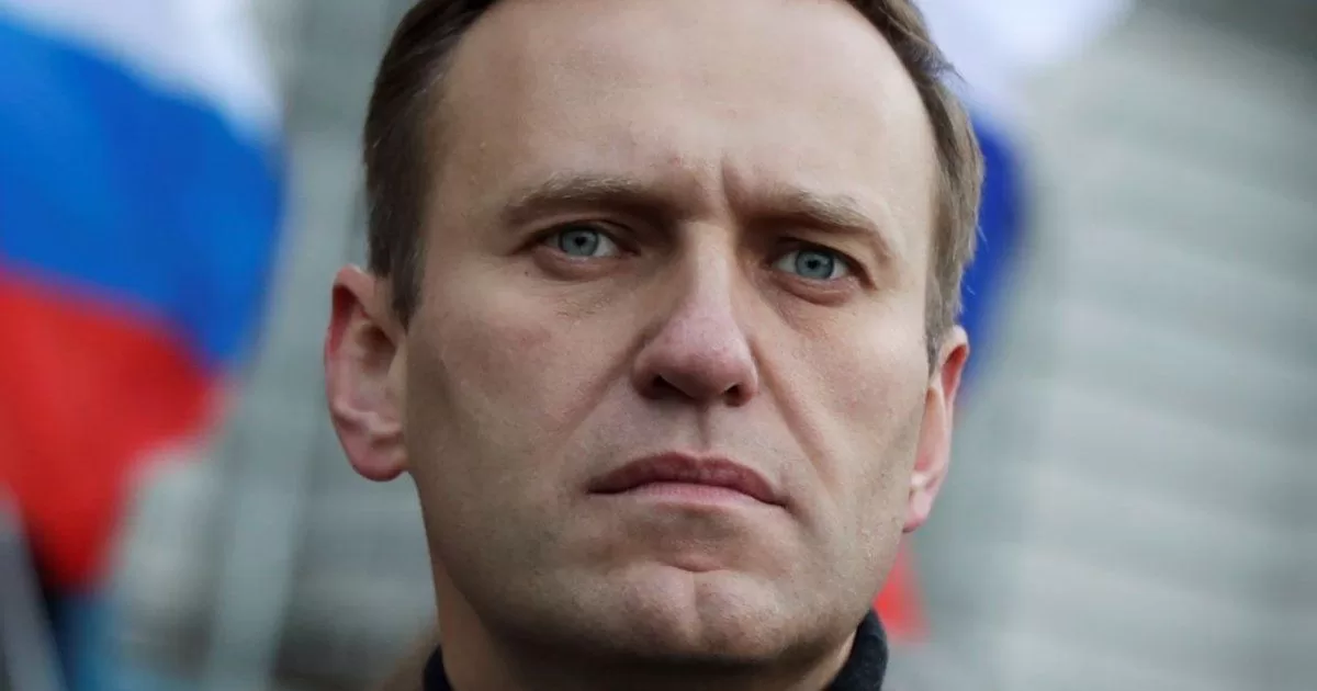 Navalny located three weeks after losing contact
