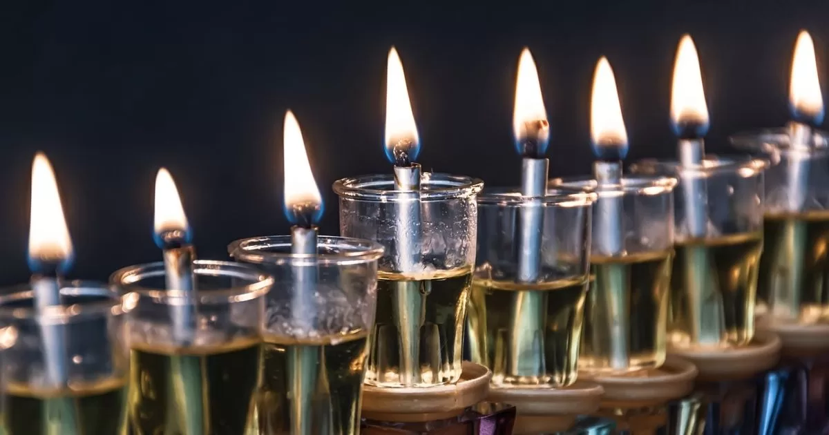 Prices light up on Amazon to celebrate Hanukkah
