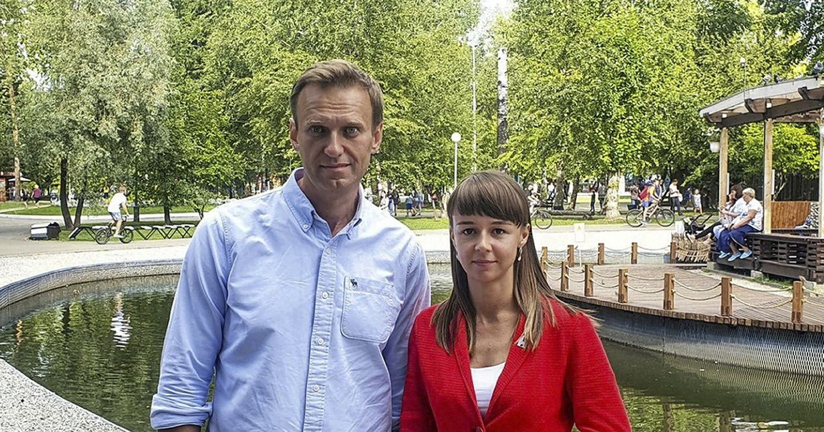 Russia sentences opposition collaborator Alexei Navalny to prison
