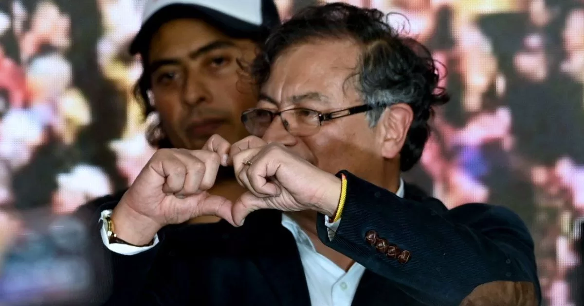 They open an investigation against Gustavo Petro for campaign financing
