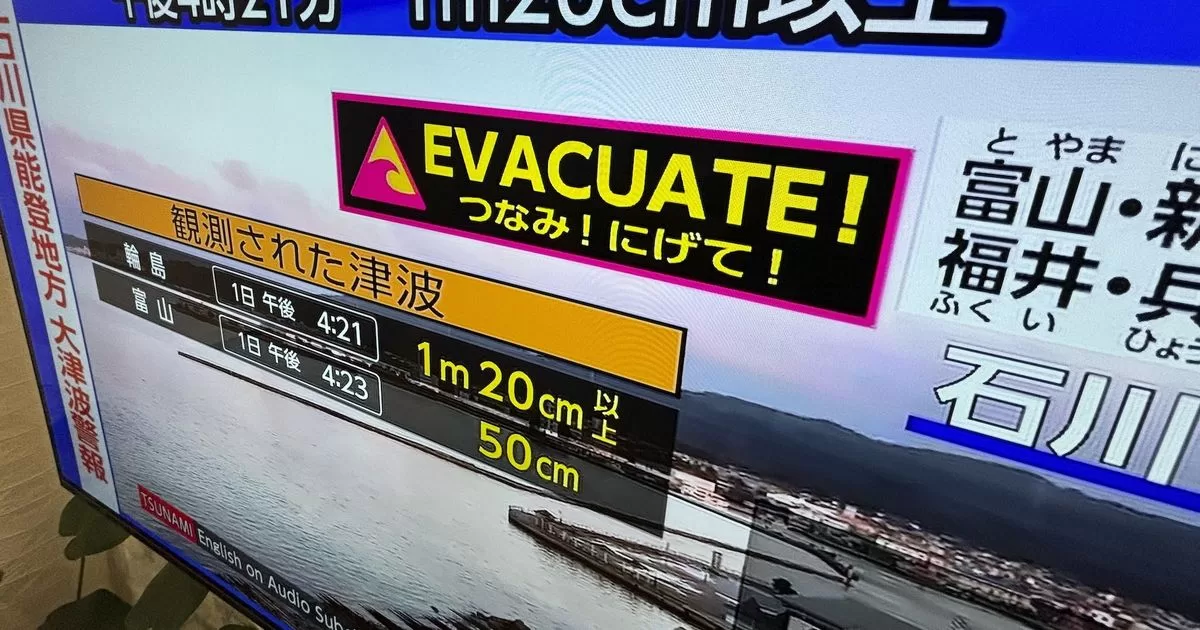 Japan issues tsunami warning after large earthquakes
