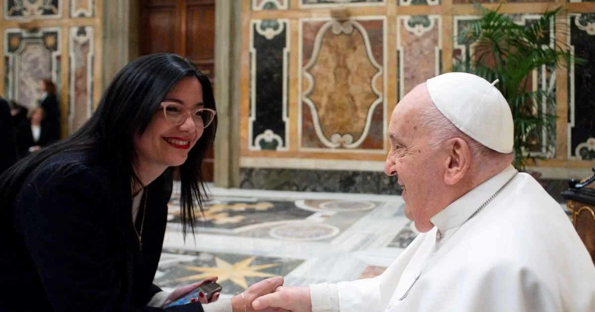 Pope Francis thanks journalists for their efforts in the search for the truth
