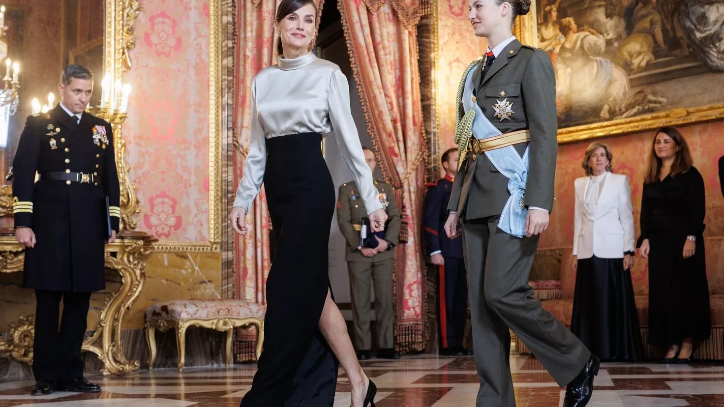 The commented look of Queen Letizia at Military Easter
