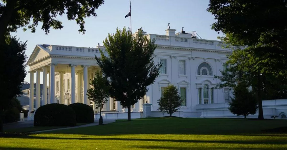 White House orders officials to notify inability to perform duties
