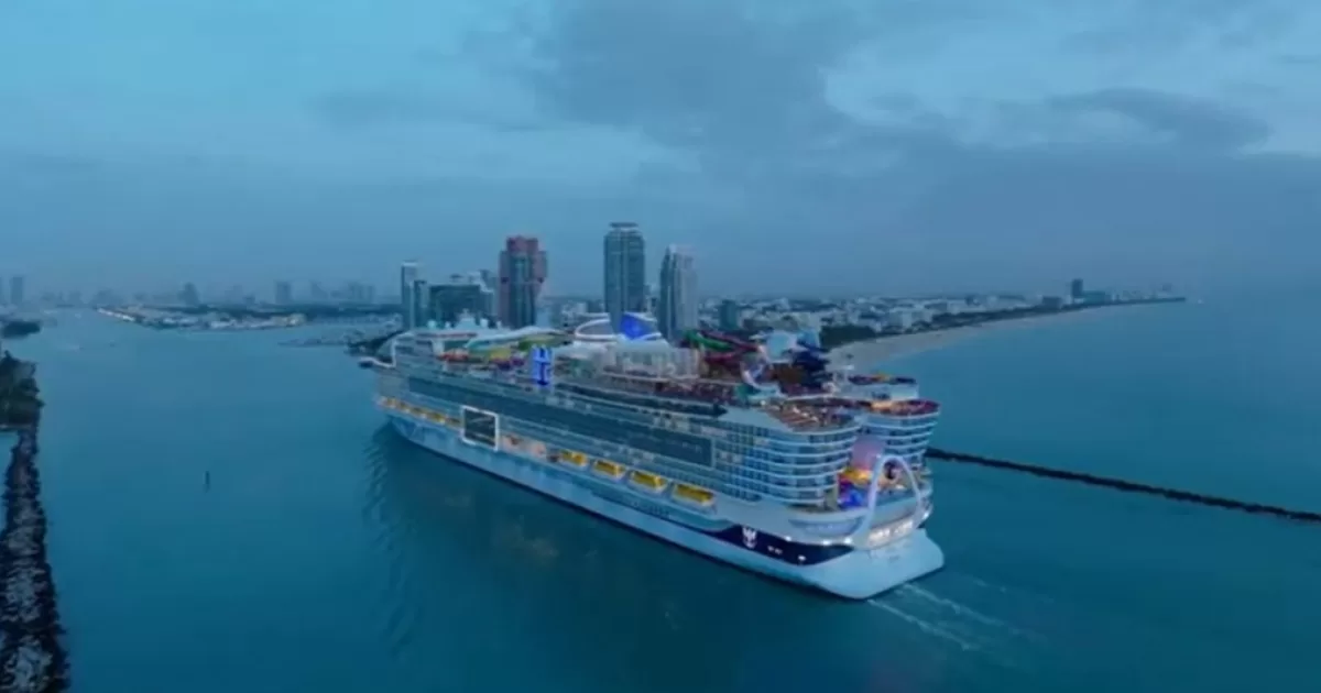 World's largest cruise ship arrives at the port of Miami
