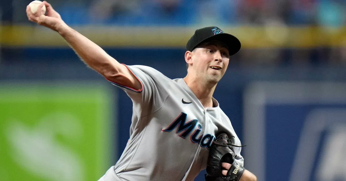 Yankees sign former Marlins pitcher to give depth to their pitching
