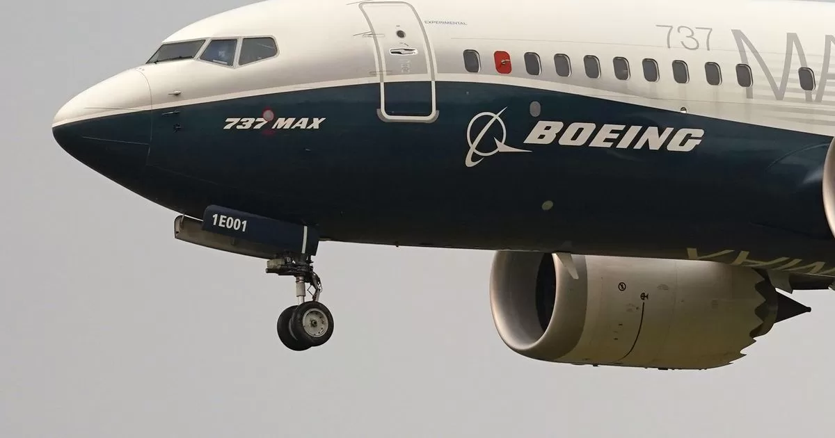 Boeing warns of other fuselage problems on some 737s
