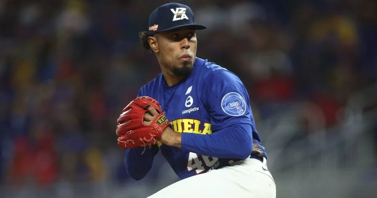 Caribbean Series MVP pitcher gets MLB contract
