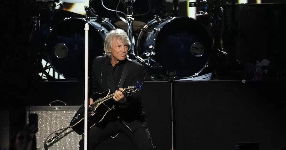 Jon Bon Jovi honored at pre-Grammy gala
