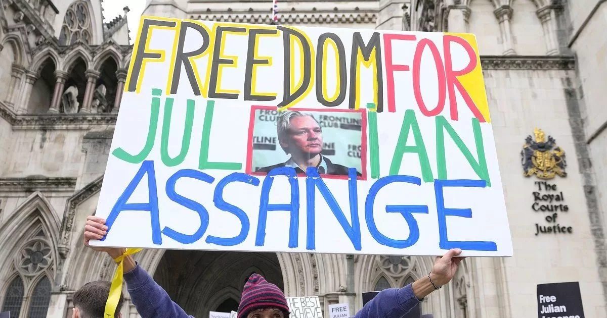 Julian Assange presents his last appeal against extradition to the US
