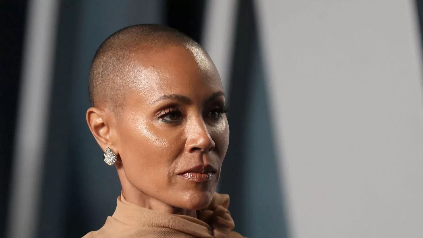 They try to rob Jada Pinkett's house in Los Angeles
