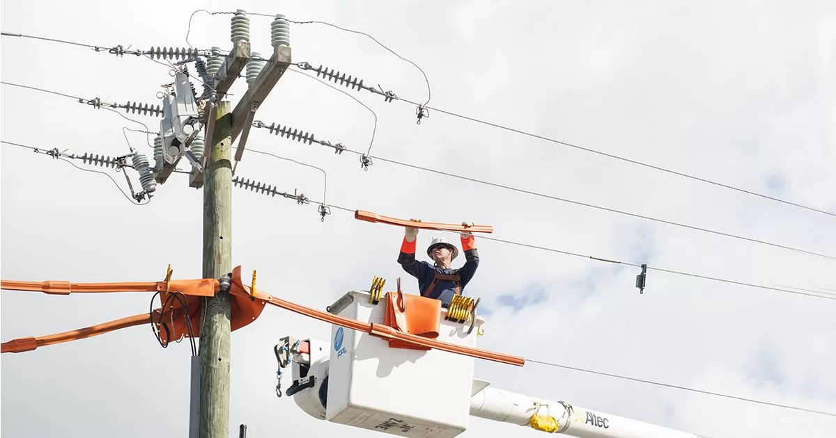 Why more than 200 homes were left without electricity in Miami-Dade
