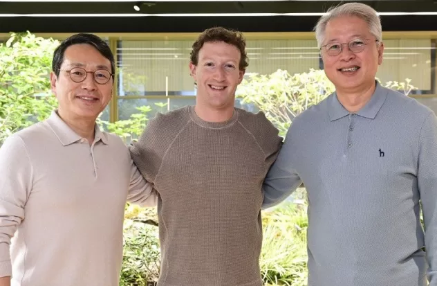 Zuckerberg meets with LG and Samsung directors in Seoul
