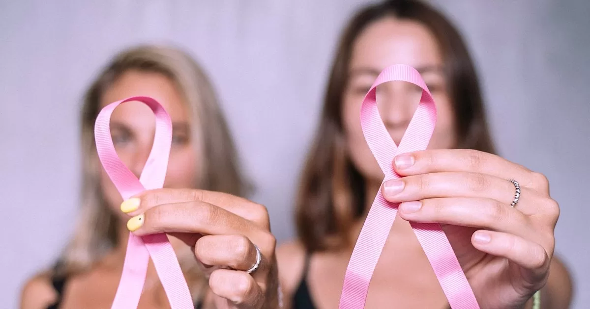 offer free mammograms for women without health insurance
