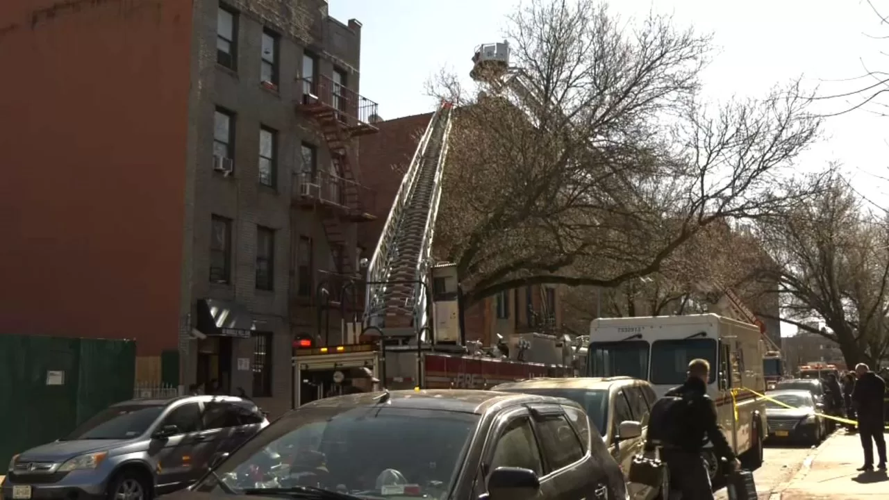At least ten injured in a fire in Manhattan
