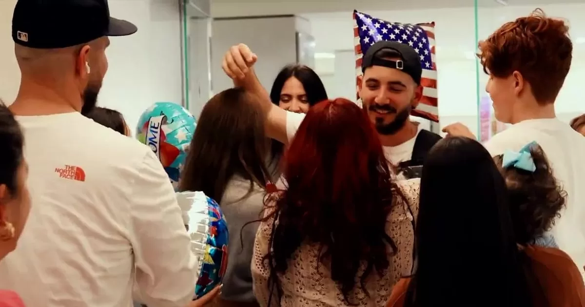 Cuban Youtuber Frank Camallerys reunites with his family in Miami
