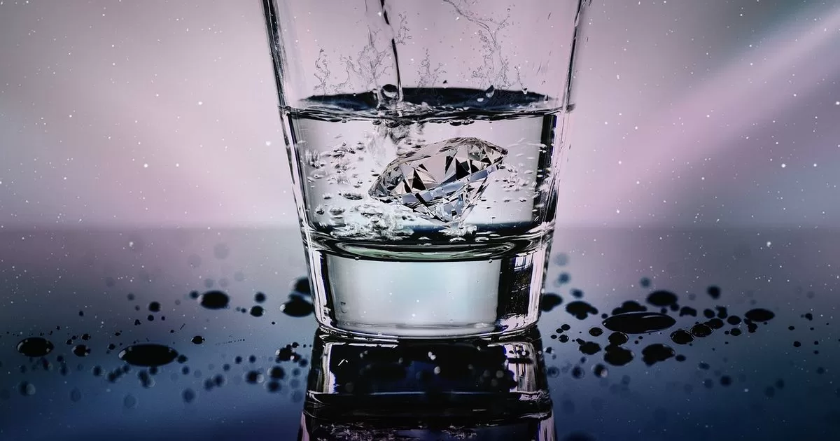 Does drinking water really help you lose weight?
