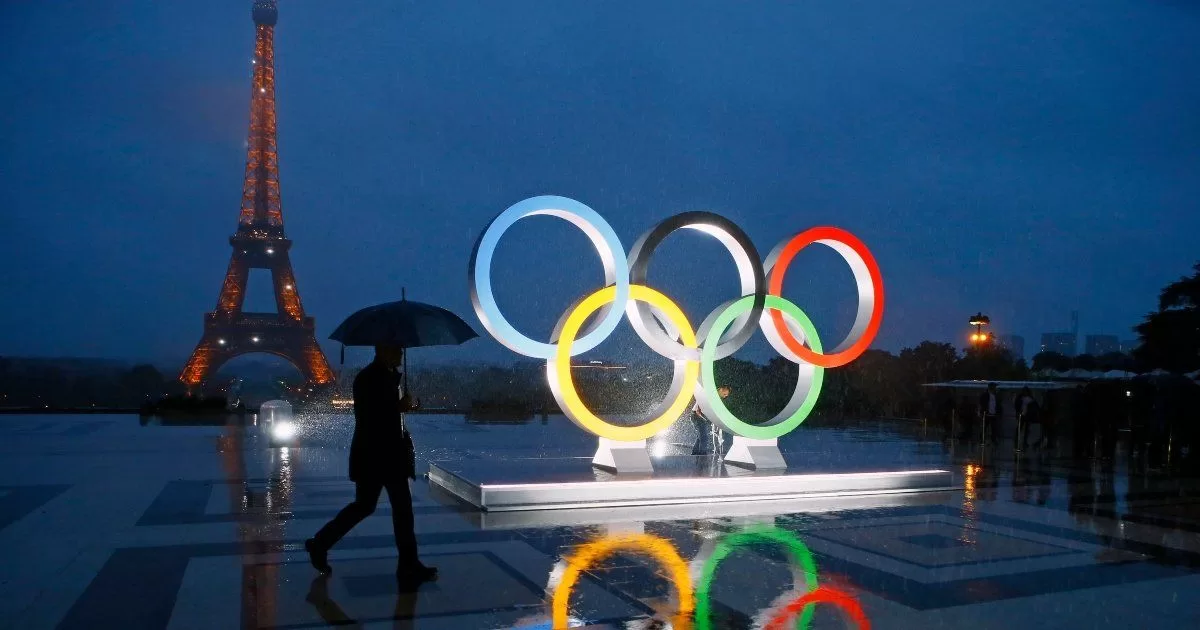 French government offers bonuses during Olympic Games to avoid protests
