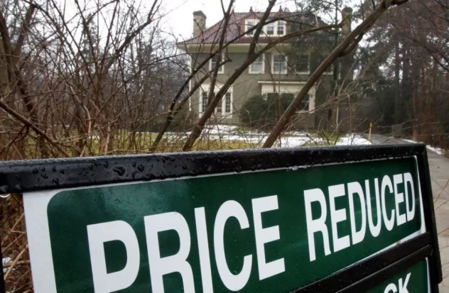 Homeowners lower prices on homes eager to sell
