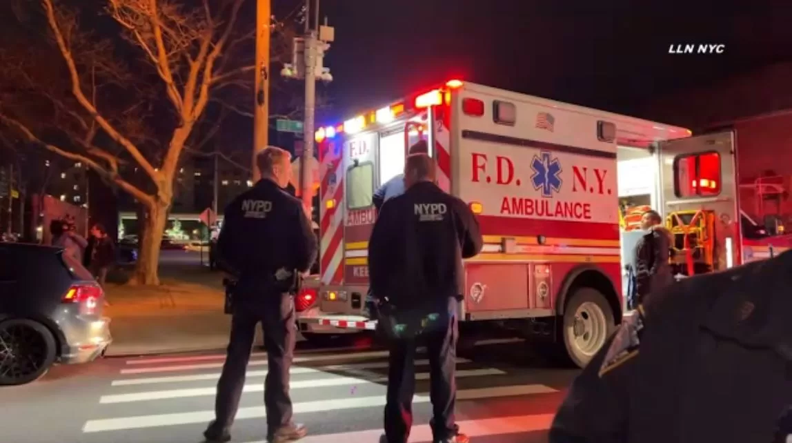 Man shot dead by police in Queens
