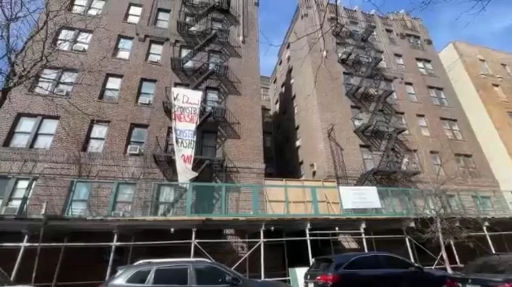 Tenants sue Bronx building owner

