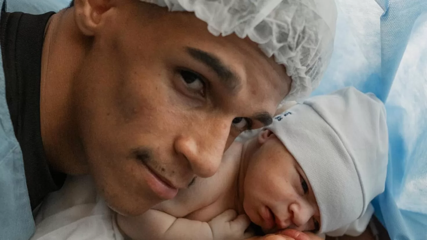 The famous tiktoker Luva de Pedreiro is already a father: the baby's name is that of his soccer idol
