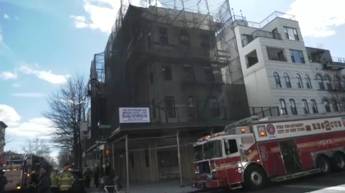 Two people injured after scaffolding collapses in Brooklyn