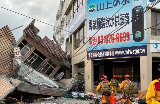 7.5 magnitude earthquake near Taiwan triggers tsunami warnings
