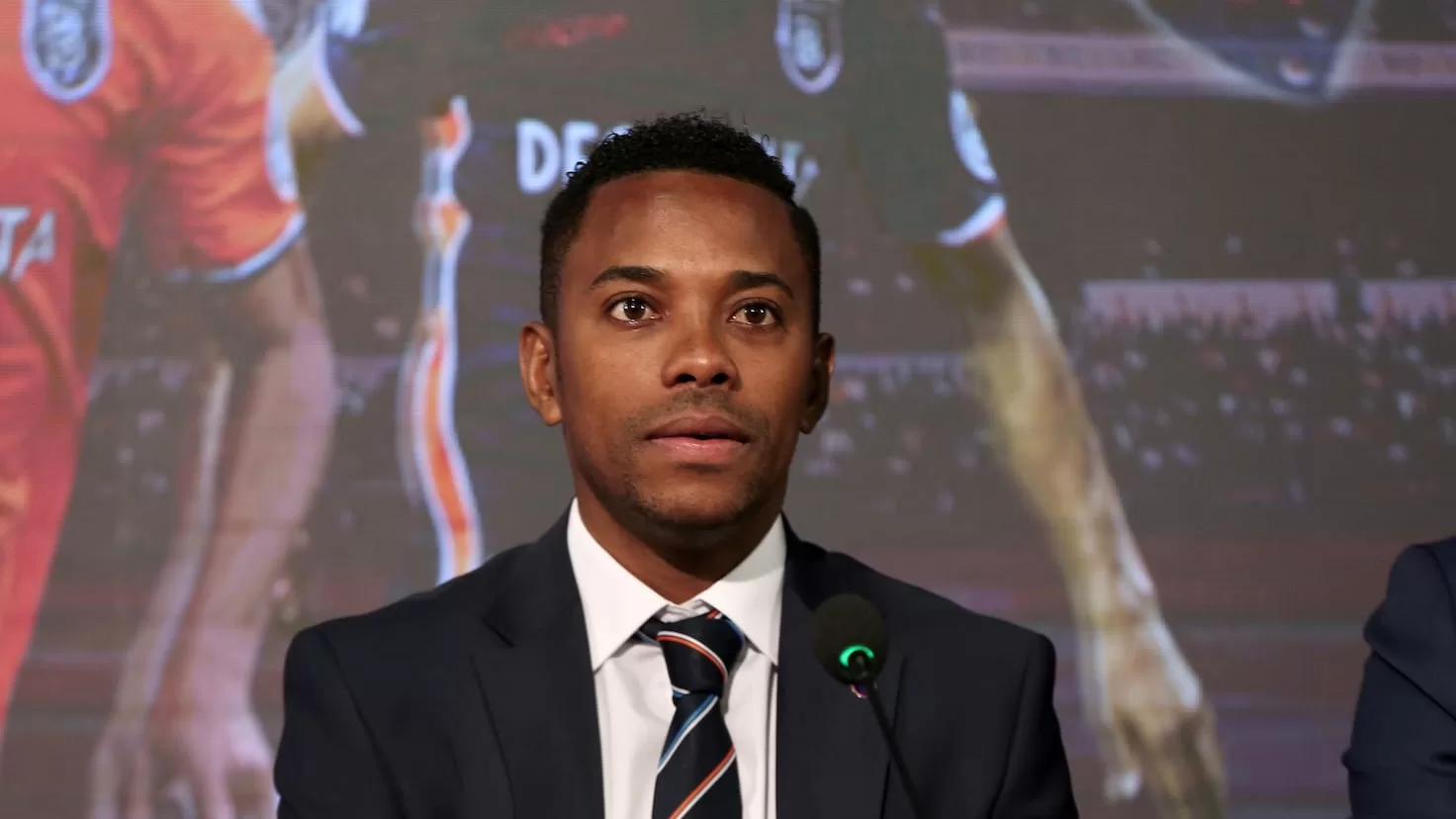 A friend of Robinho comes to his defense: He didn't rape anyone, it was an orgy
