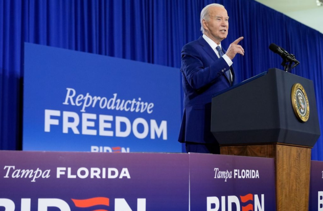 Biden uses abortion issue and seeks to hold Trump responsible for restrictions