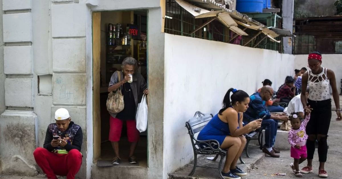 Congress approves Law that facilitates free access to the internet in Cuba
