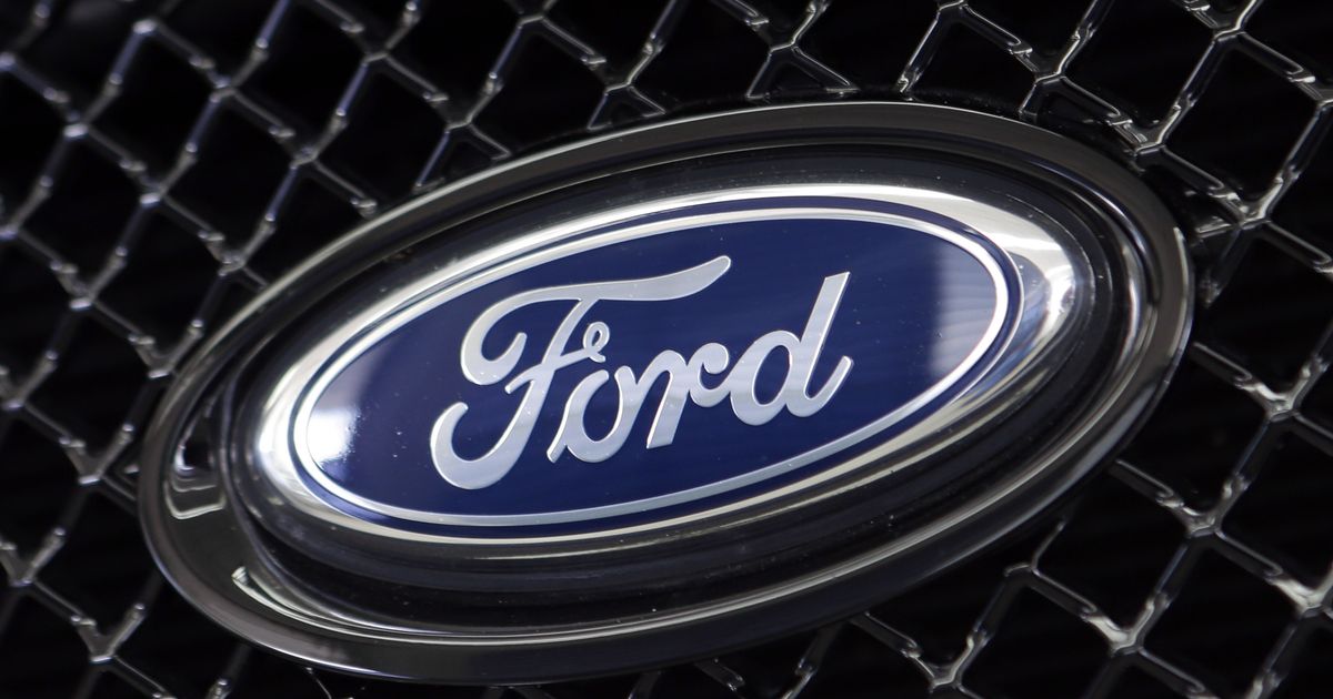 Ford recalls almost half a million cars due to serious problem

