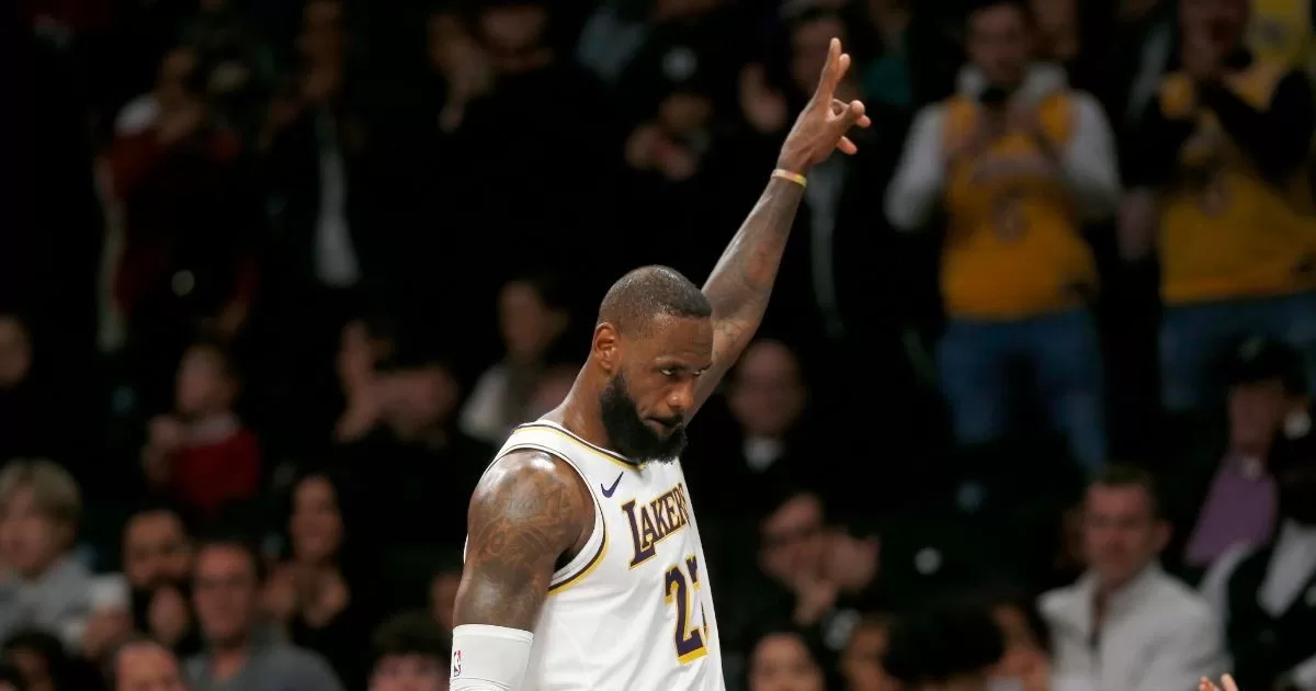 LeBron James seeks the miracle of the Lakers at the point of records
