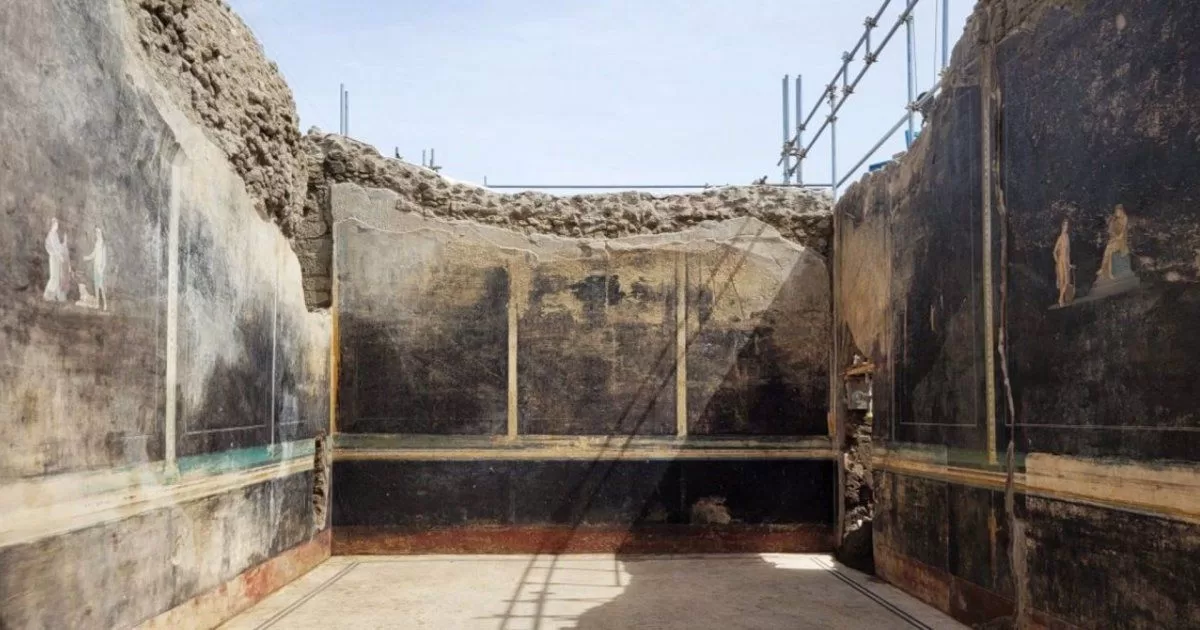 Pompeii recovers the mythological decoration of a banquet hall
