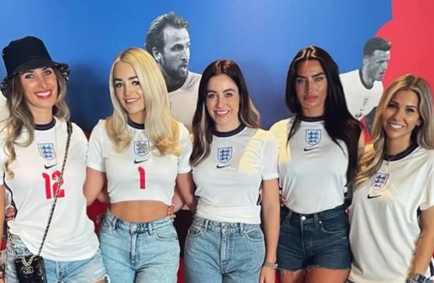 The couples of England footballers are armored for the Euro Cup for more than 100,000 euros
