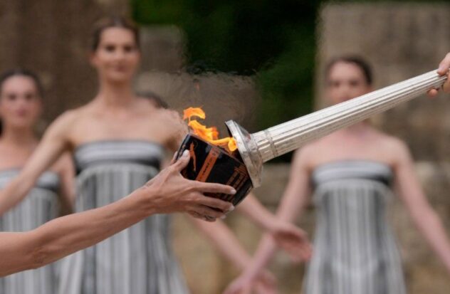 The flame is lit for the Olympic Games
